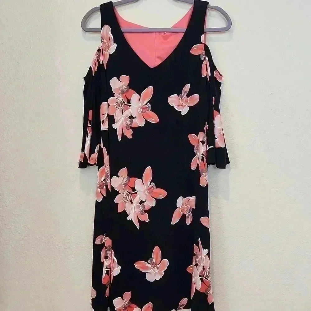 Connected Apparel Cold Shoulders Floral Three Quarter Sleeves Midi Dress Size M